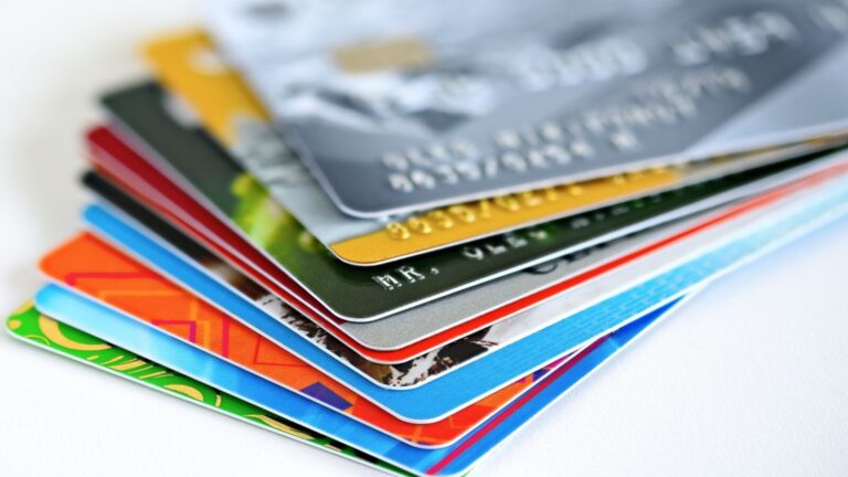 bank_cards_banking_financial-services1